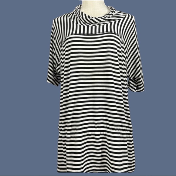 ST.JOHN Luxury Viscose Black And White Striped Tunic Top With Cowl Neck - Picture 1 of 16
